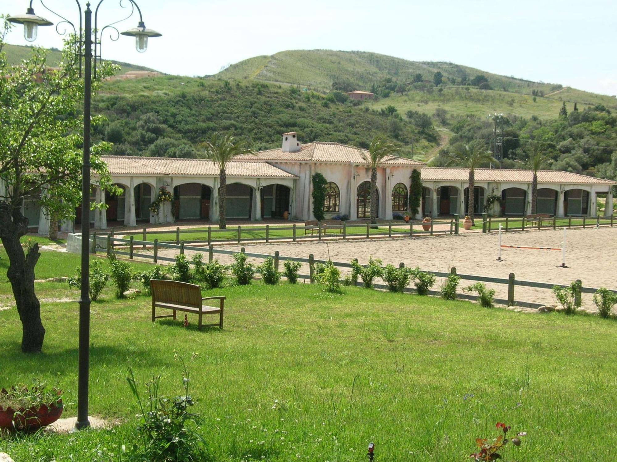 Tenuta Le Terre 1927 Vendégház San Teodoro  Kültér fotó
